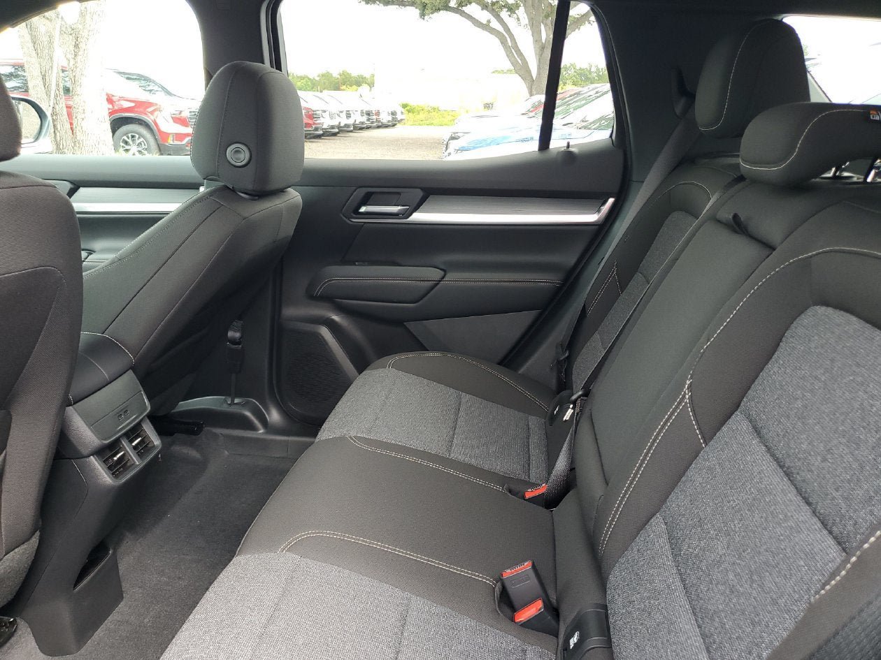 New 2027 GMC Terrain Elevation FWD image 11
