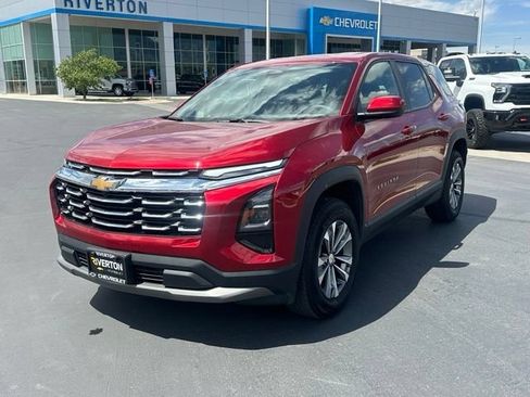 Used 2026 Chevrolet Equinox LT AWD/4WD image 12