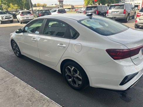 Used 2021 Kia Forte LXS image 27