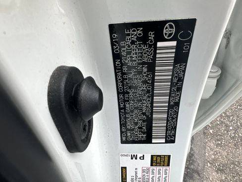 Used 2020 Toyota Corolla SE image 26