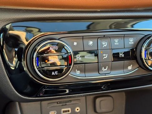 Used 2021 Buick Encore GX Essence w/ Advanced Technology Package image 14