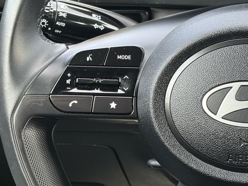 Used 2025 Hyundai Elantra Sport w/ Cargo Package FWD image 17