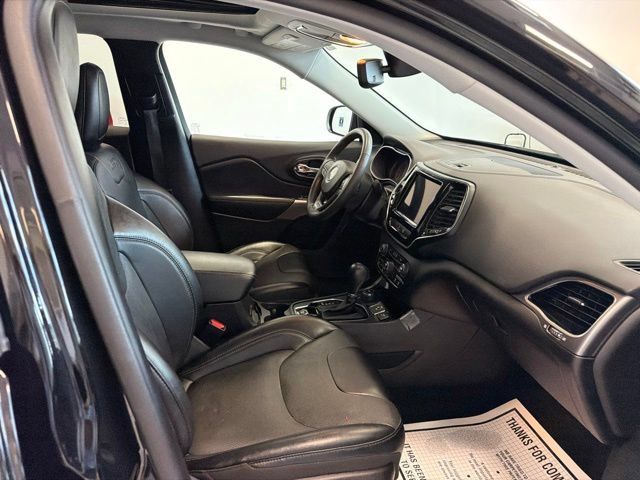 Used 2022 Jeep Cherokee Limited AWD/4WD image 35
