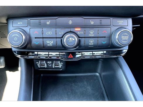 Certified 2025 Dodge Durango GT AWD/4WD image 30