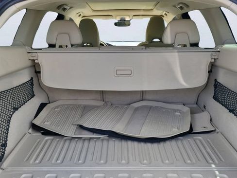 Used 2016 Volvo XC60 T5 Premier w/ Proximity Package FWD image 8