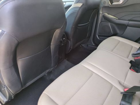 Used 2022 Ford Escape SEL w/ Technology Package AWD/4WD image 26