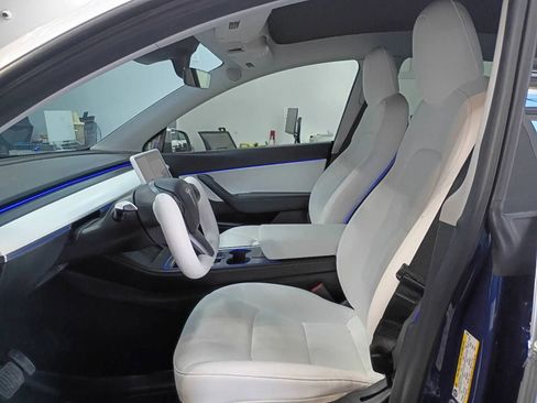 Used 2022 Tesla Model Y Long Range AWD/4WD image 10