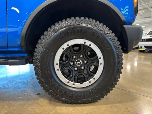 Used 2022 Ford Bronco Outer Banks w/ Sasquatch Package AWD/4WD image 10