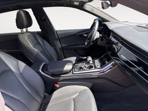 Used 2019 Audi Q8 Prestige AWD/4WD image 14