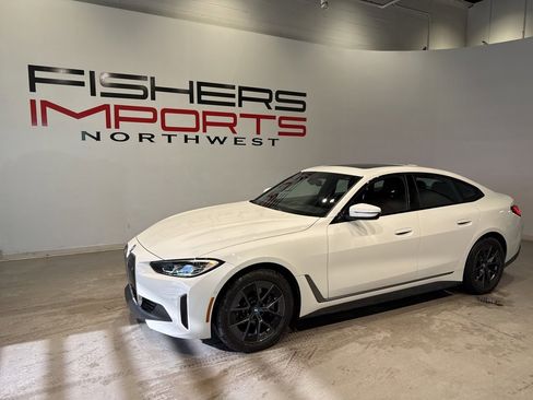 Used 2023 BMW i4 eDrive35 w/ Premium Package image 7