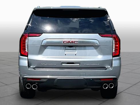 Used 2023 GMC Yukon Denali w/ Advanced Technology Package image 5