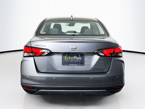 Used 2025 Nissan Versa SV FWD image 7