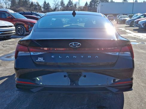 Certified 2023 Hyundai Elantra SEL image 5