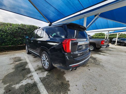 Used 2021 GMC Yukon Denali w/ Denali Ultimate Package AWD/4WD image 3