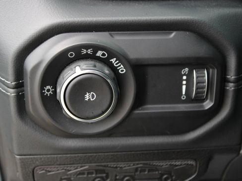 Used 2026 Jeep Wrangler Unlimited Rubicon image 26