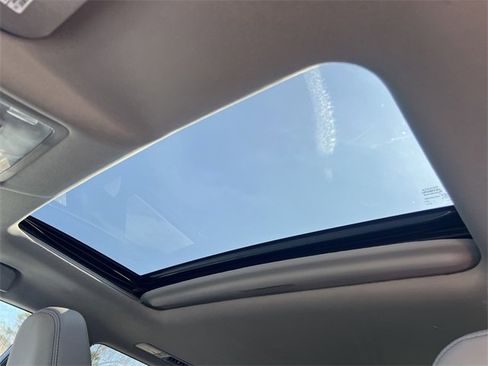 Used 2016 Toyota Highlander Limited image 37