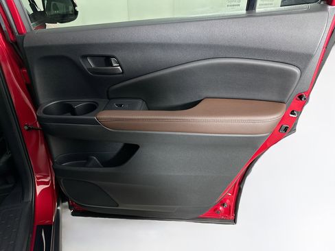 Used 2025 Honda Passport EX-L image 30