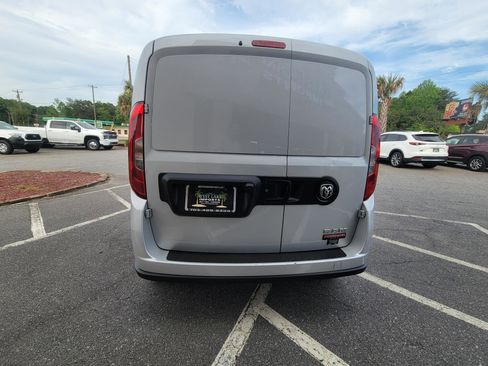 Used 2020 RAM ProMaster City Tradesman SLT FWD image 10