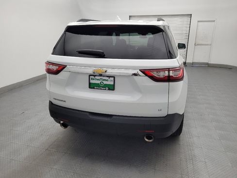 Used 2020 Chevrolet Traverse LT FWD image 7