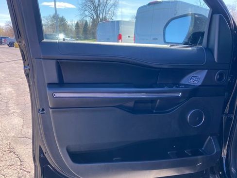 Used 2021 Ford Expedition XLT AWD/4WD image 15