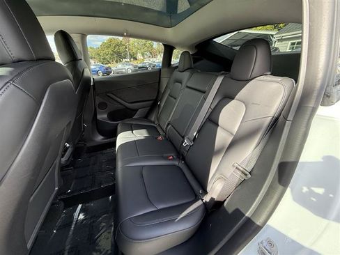 Used 2023 Tesla Model Y Performance AWD/4WD image 14