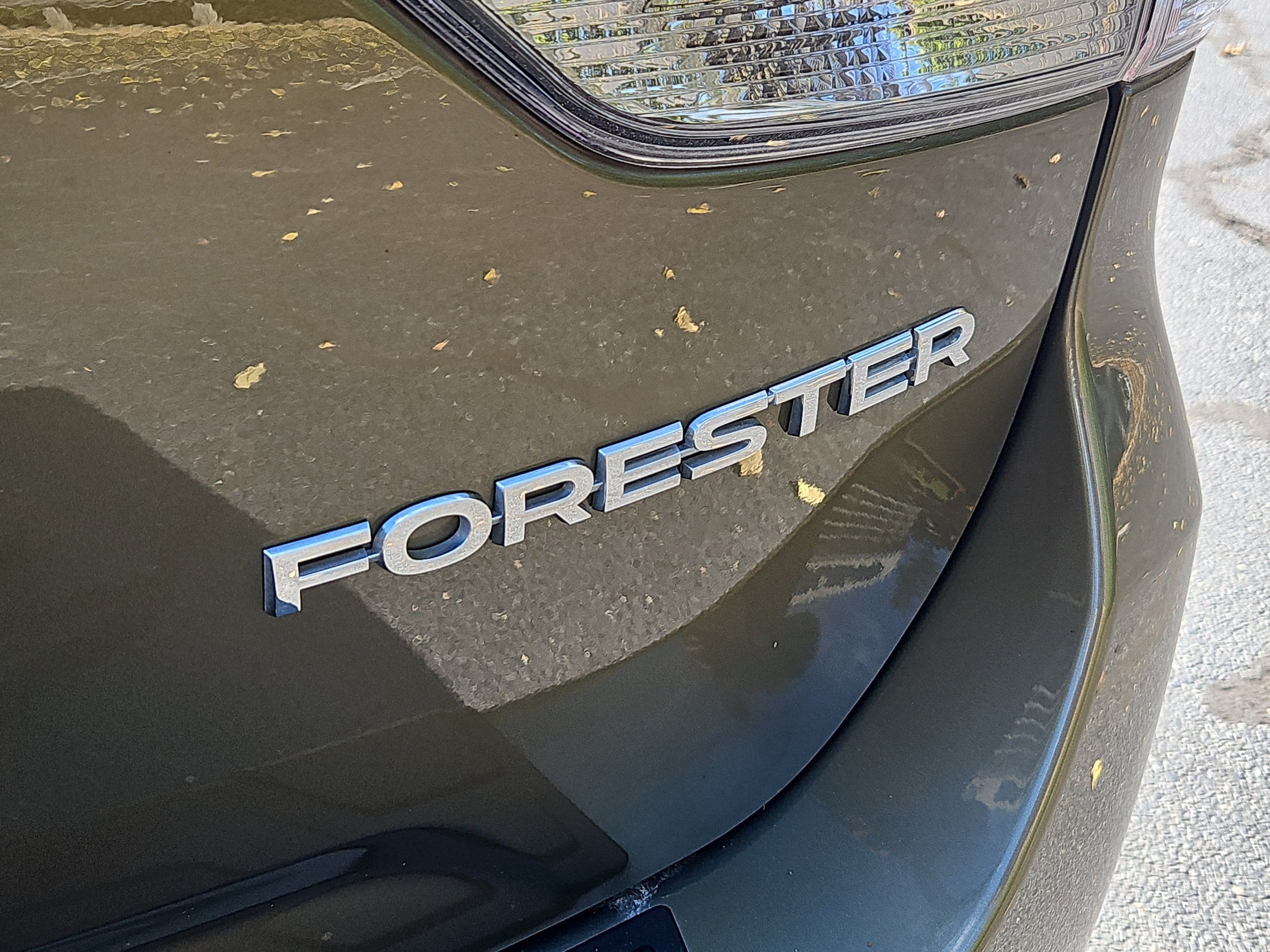 Certified 2023 Subaru Forester Premium AWD/4WD image 5