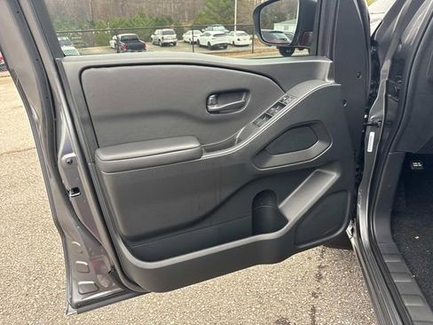 New 2026 Nissan Frontier S image 19