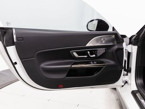 Used 2022 Mercedes-Benz SL 55 AMG 4MATIC image 6