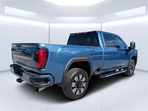 New 2026 GMC Sierra 2500 Denali w/ Denali Reserve Package image 4