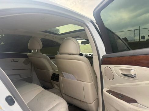 Used 2010 Lexus LS 460 RWD image 12