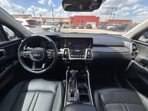 Used 2023 Kia Sorento SX AWD/4WD image 22