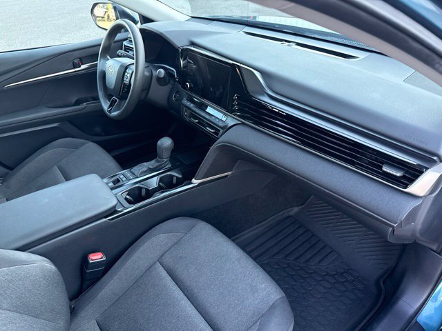 Used 2025 Toyota Camry LE FWD image 15
