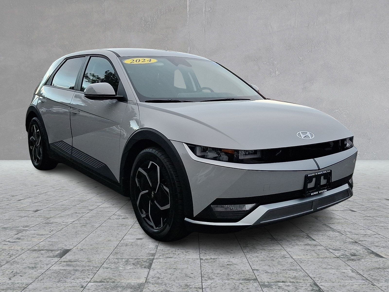 Certified 2024 Hyundai Ioniq 5 SE RWD image 3