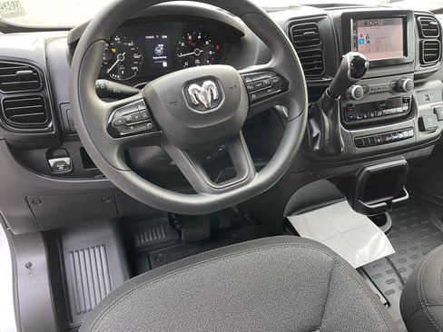 New 2025 RAM ProMaster 2500 w/ Convenience Group image 17