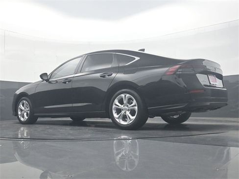 Certified 2025 Honda Accord LX image 31