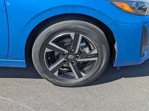 Used 2025 Nissan Sentra SV FWD image 11
