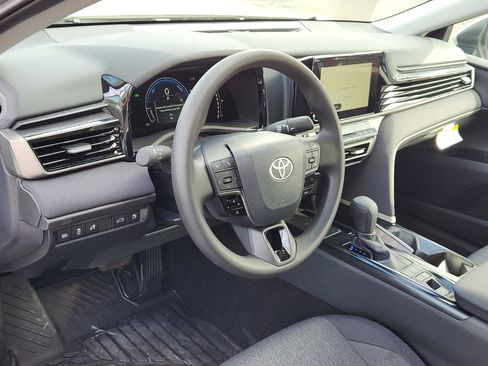 Certified 2025 Toyota Camry LE image 12