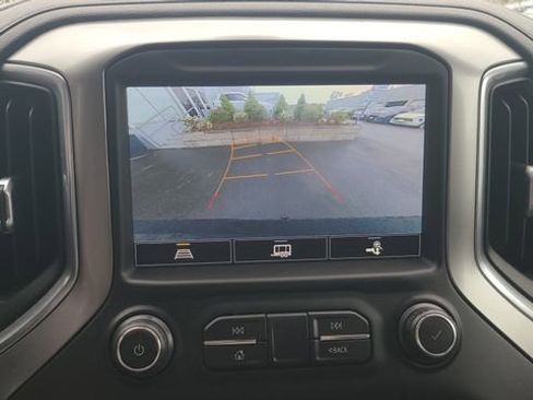 Certified 2021 Chevrolet Silverado 1500 LT Trail Boss w/ Convenience Package II AWD/4WD image 22