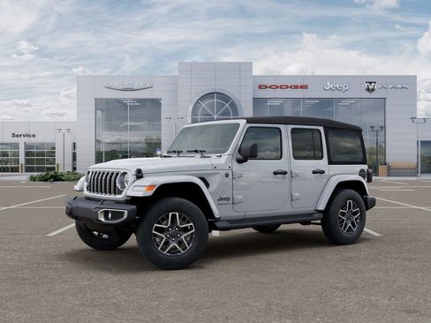 New 2026 Jeep Wrangler Sahara AWD/4WD image 2