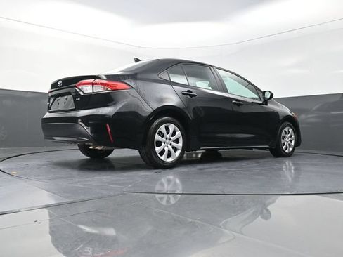 Used 2024 Toyota Corolla LE FWD image 37