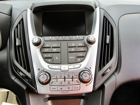 Used 2013 Chevrolet Equinox LT image 19