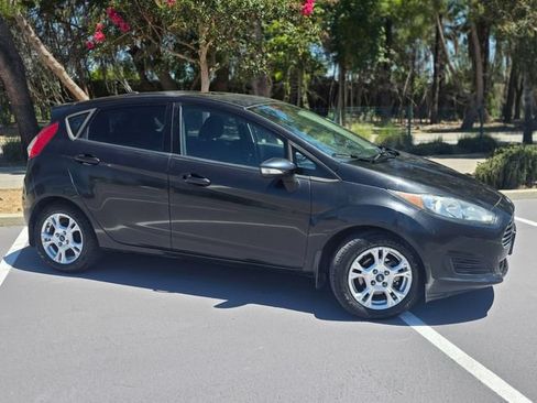 Used 2014 Ford Fiesta SE w/ Exterior Protection Package FWD image 30