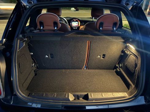 Used 2021 MINI Cooper 2-Door Hardtop w/ Signature Upholstery Package image 48