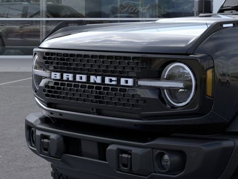 New 2026 Ford Bronco Badlands w/ Sasquatch Package image 19