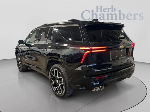 Used 2026 Chevrolet Traverse High Country w/ LPO, Floor Liner Package AWD/4WD image 3