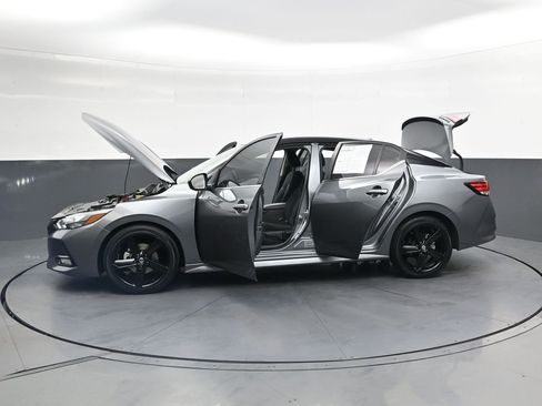 Used 2023 Nissan Sentra SR w/ Midnight Edition Package FWD image 48