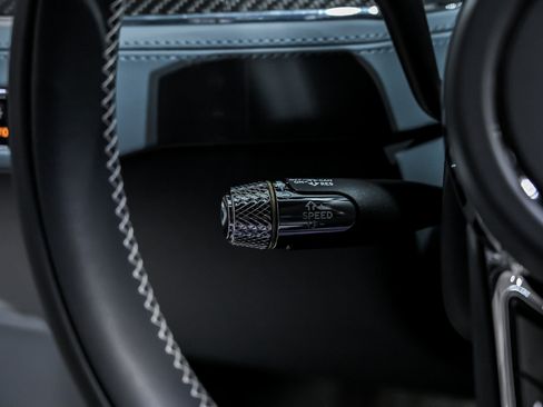 Used 2024 Bentley Continental GT image 38