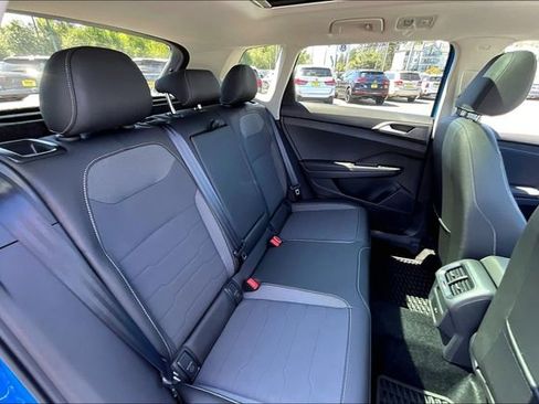 New 2025 Volkswagen Taos SE AWD/4WD image 25