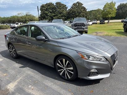 Used 2022 Nissan Altima 2.5 SR