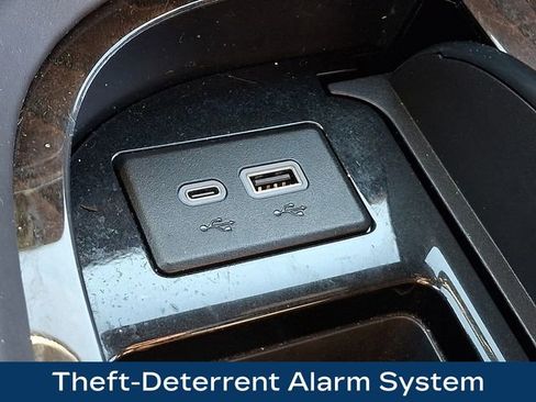 Used 2024 Cadillac Escalade ESV Sport Platinum w/ LPO, ONYX Package image 29